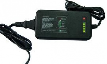 环保充电器：AIRE CHARGER