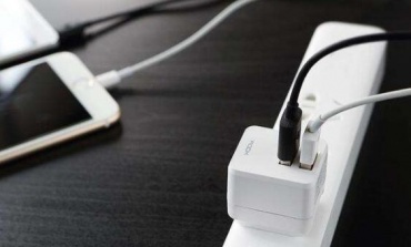 如何判断充电器能给手机快充？怎么选择？