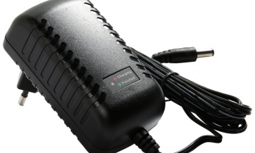 为碱性电池设计一款充电器的电路及原理