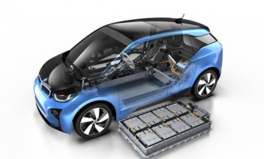 What kinds of batteries do electric cars have? What are the precautions when charging?