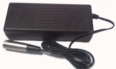 皮夹式太阳能手机充电器