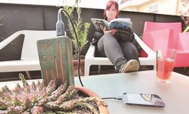 生物充电器挑战电池续航瓶颈