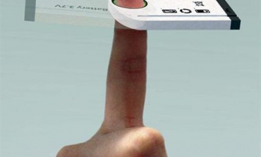 充电器新概念 甩手指头也可以发电