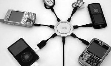 一种新型风机充电器