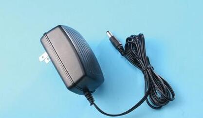 电源适配器的应用与作用